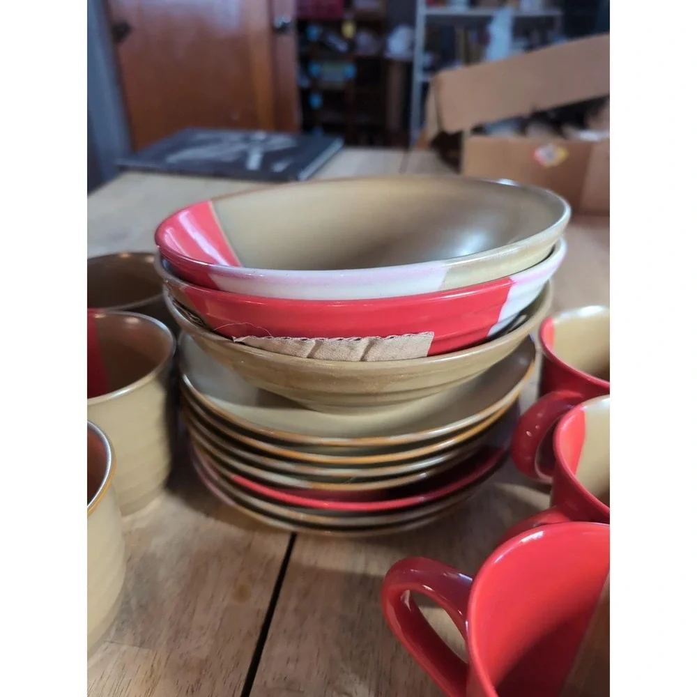 Lot Of 17 Sango‎ Set Dishes Coffee Cups Bowls Plates Gold dust Red 5042 NU